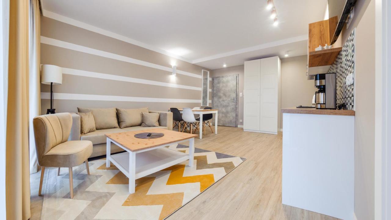 Apartamenty Sun & Snow Baltic Apartments Z Basenem Поберово Екстериор снимка