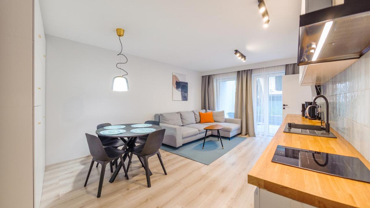 Apartamenty Sun & Snow Baltic Apartments Z Basenem Поберово Екстериор снимка